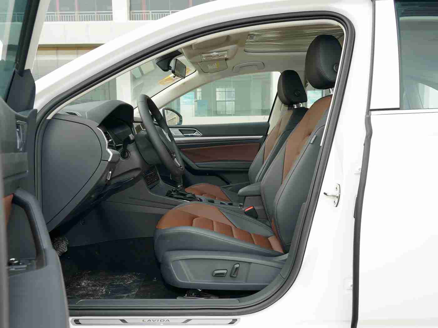 男生捅女生的软件：智能驾驶助力安全，揭秘未来汽车科技：告别“男生捅女生的软件”，体验无障碍出行时代-3