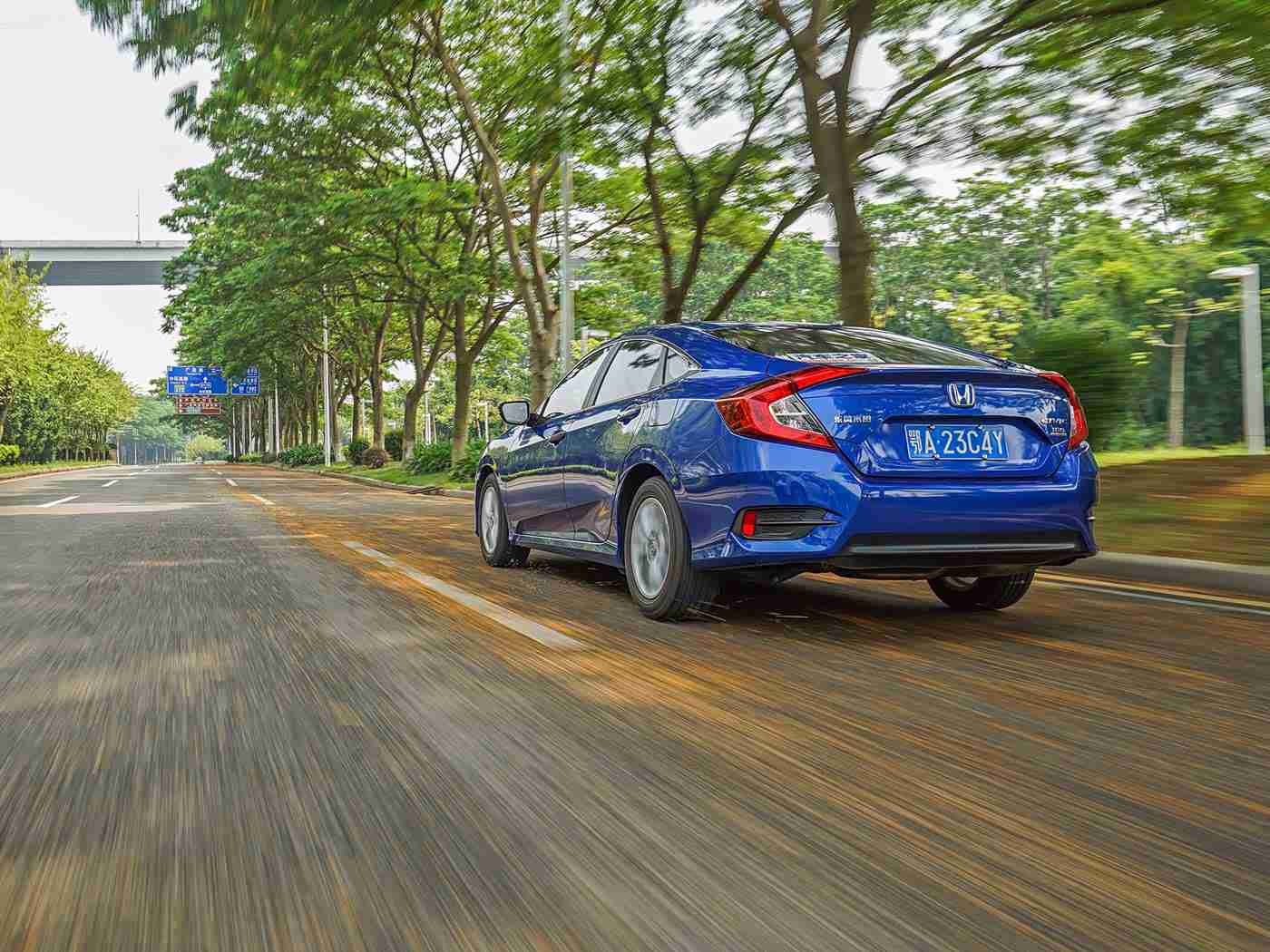 爱情岛论坛亚洲品质自拍线路：品质光影，智摄出行新篇章-1