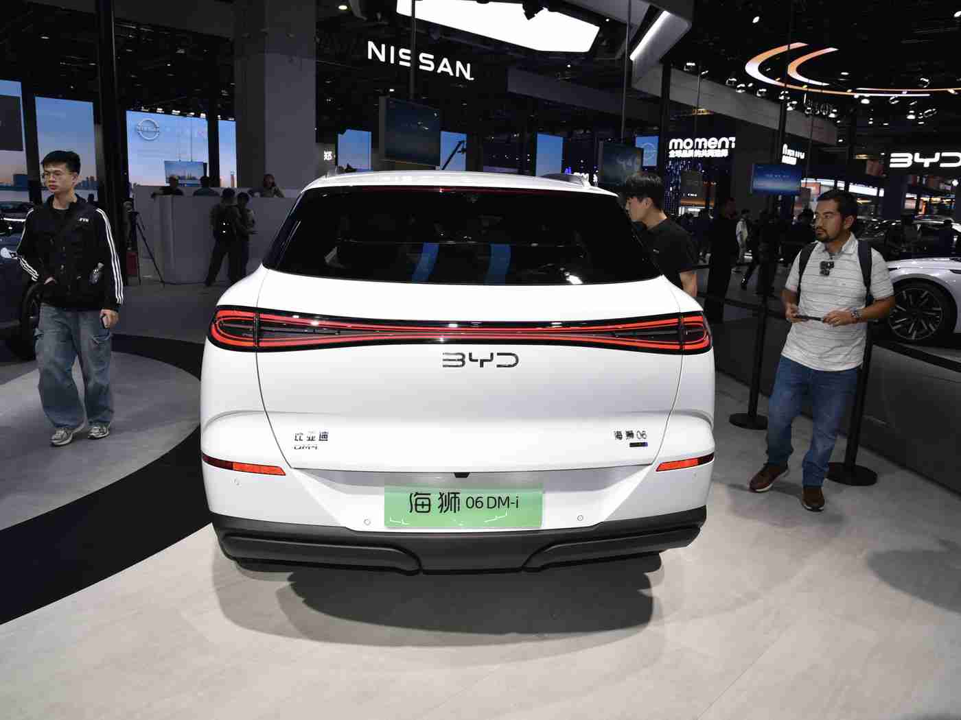 女生坤坤:时尚新锐,性能卓越——独特命名引关注,汽车市场黑马销量攀升-3