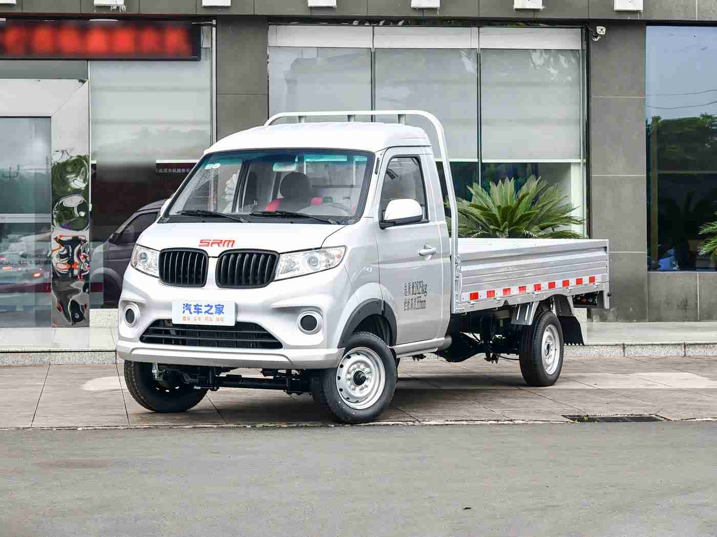 亚洲毛茸茸：童话触感，驾驭未来，环保尊享座驾-4