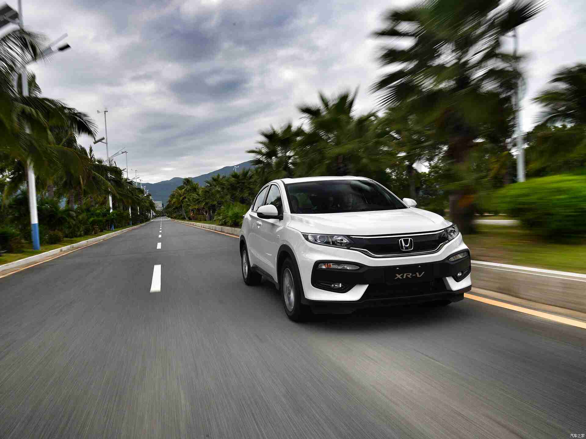 十大禁止安装app软件：最新发布：车主注意！这份禁用App名单，关乎行车安全，速看！-3