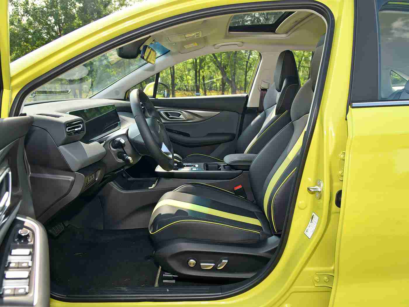 晚上憋着尿床连体衣睡觉知乎：“颠覆传统！智能连体衣夜尿预警，汽车行业迈向新智能生活”-1