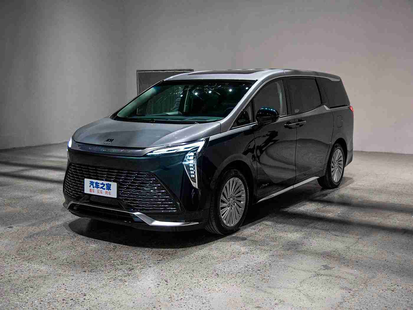 蝌蚪窝一个：“未来驾驶新体验：前瞻科技引领潮流，蝌蚪灵感概念车备受瞩目”-3