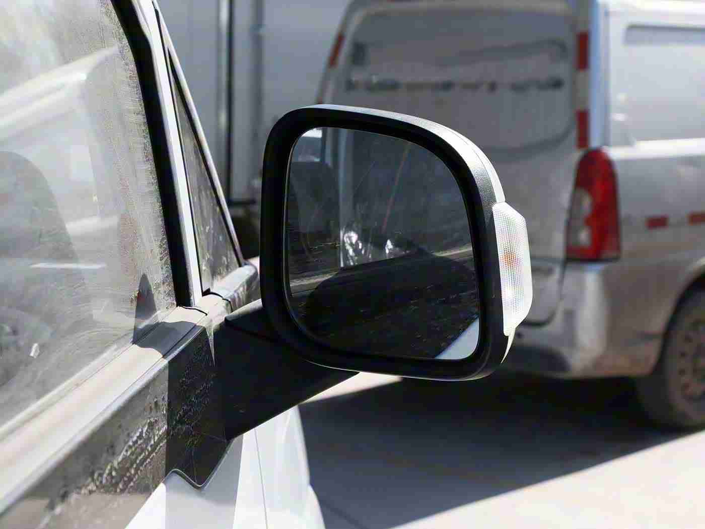 一级毛卡片：绿色先锋，时尚续航，引领未来出行潮流-2