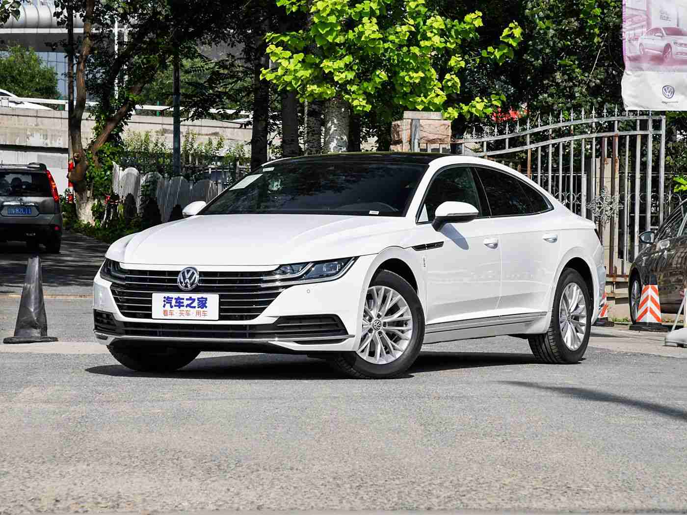 爱情岛入口：浪漫驾临，爱情主题汽车新宠，独具匠心诠释温馨出行-1