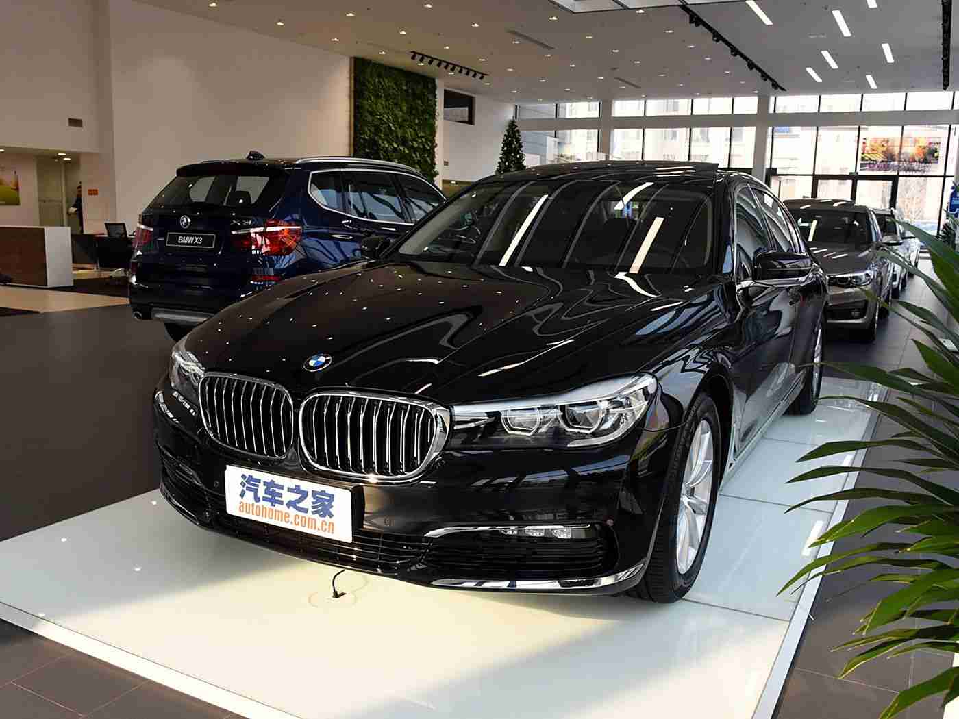 爱情岛vip永久入口：“颠覆传统驾驶体验：创新智能汽车系统引领行业变革，打造未来出行新标杆”-3