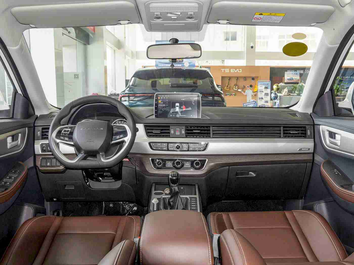 男生和女生一起拆拆拆：性别协同拆解新能源，竞技创新展风采-2