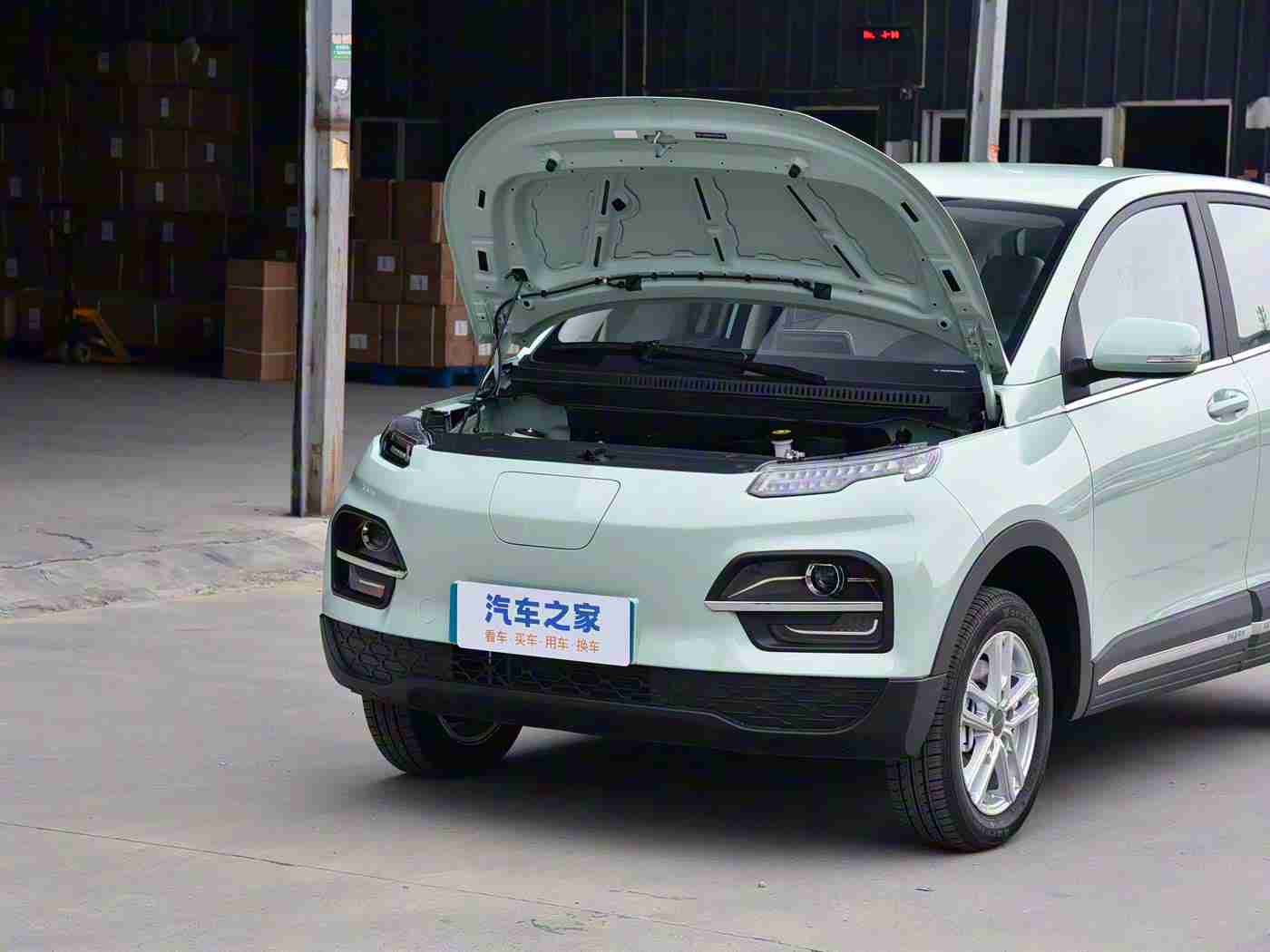 少妇厨房与子伦厨房的互动探讨：“烹饪智慧融入汽车设计，少妇厨房与子伦厨房共探未来驾驶体验新趋势”-4