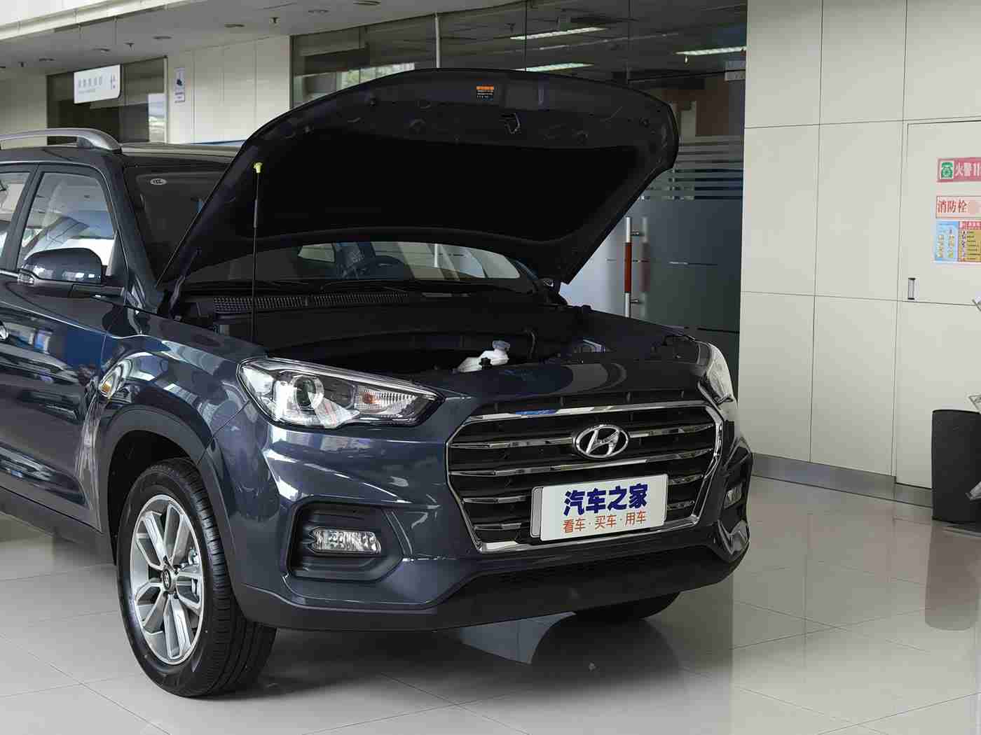 黄色软件每天：新能源汽车助力，智能驾驶引领未来，绿色出行理念深入人心-3