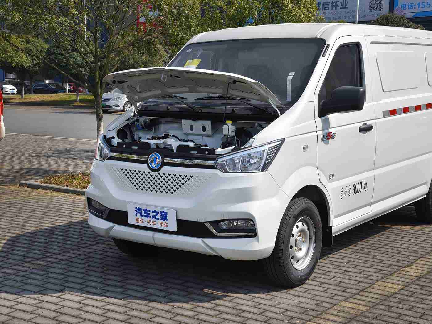 一个B三个人换着玩：B级车新标杆：三人共享，智能豪华出行体验，这款车型受热捧-1