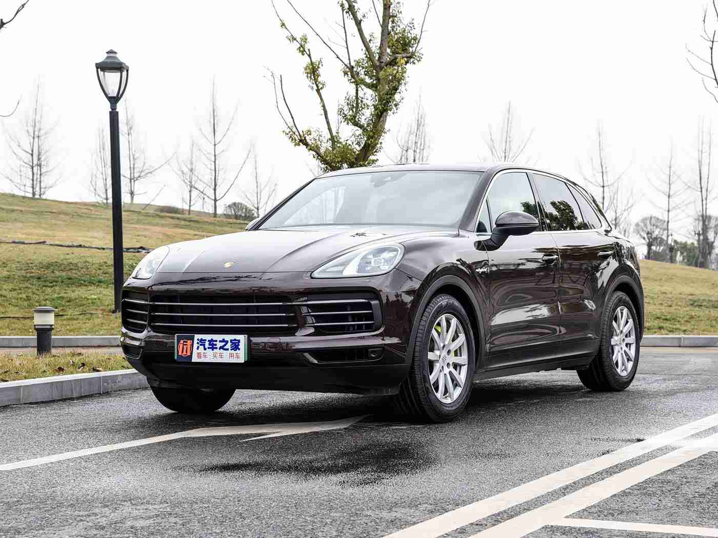 小小拗女BBwBBwBBHD：新能源汽车新宠：个性环保“拗女”车型引领潮流，期待市场表现-1