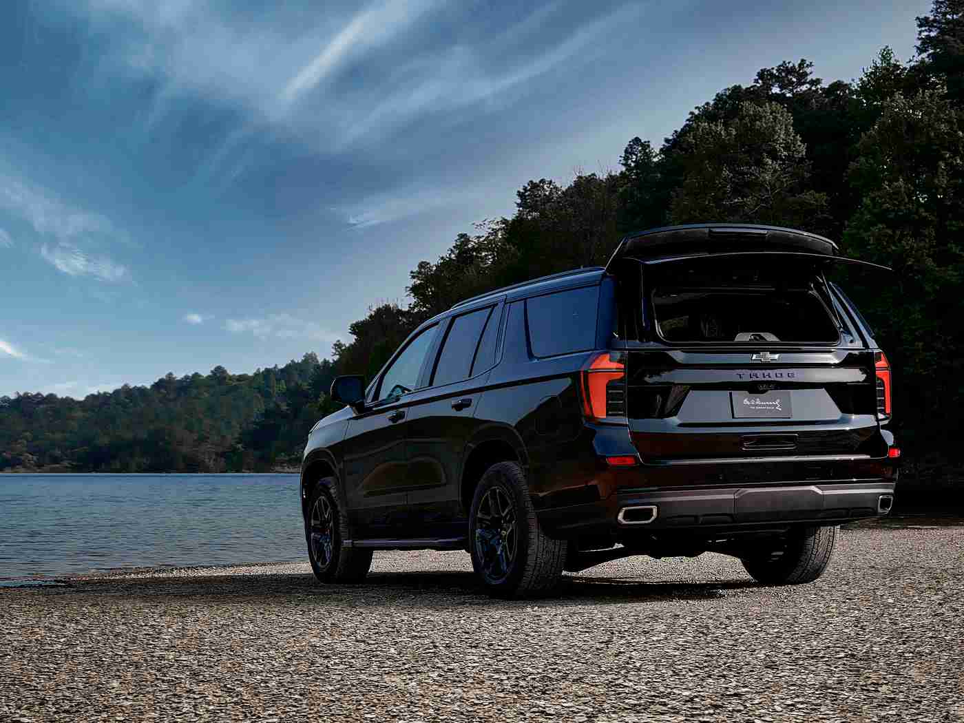 综合一区二区：穿梭城乡，智享未来——汽车市场新格局探秘-1