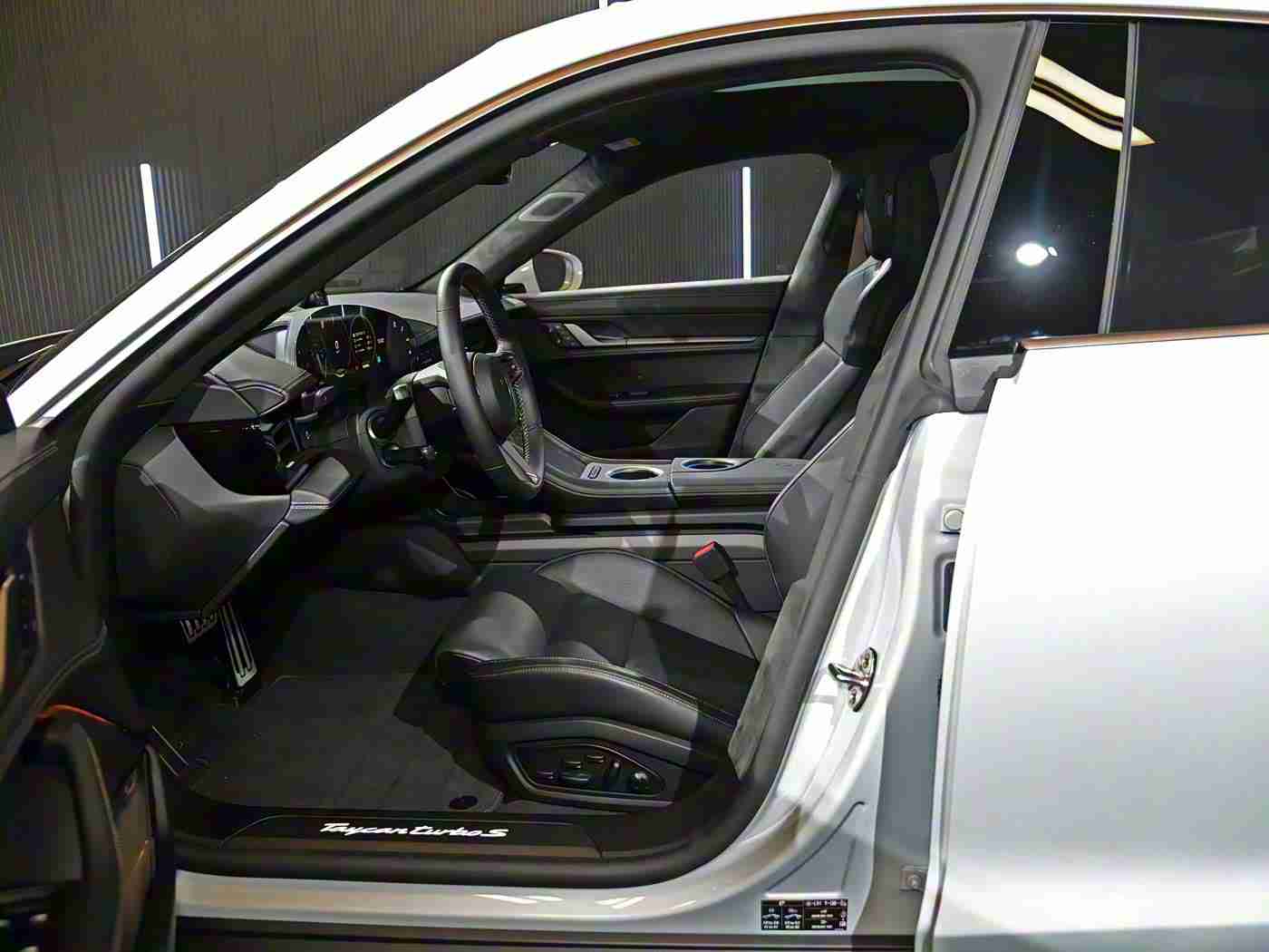 黄片3.0:智能驾驶新篇章,黄片3.0系统引领汽车智能化潮流-4