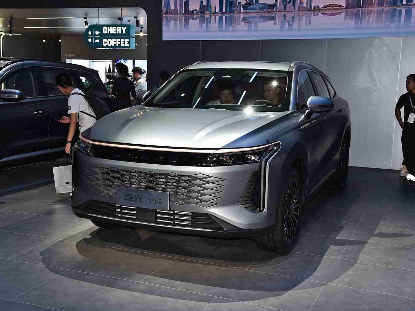 打扑克又疼又叫:“引擎交响曲:揭秘汽车故障隐患,共筑安全驾驶防线”-2