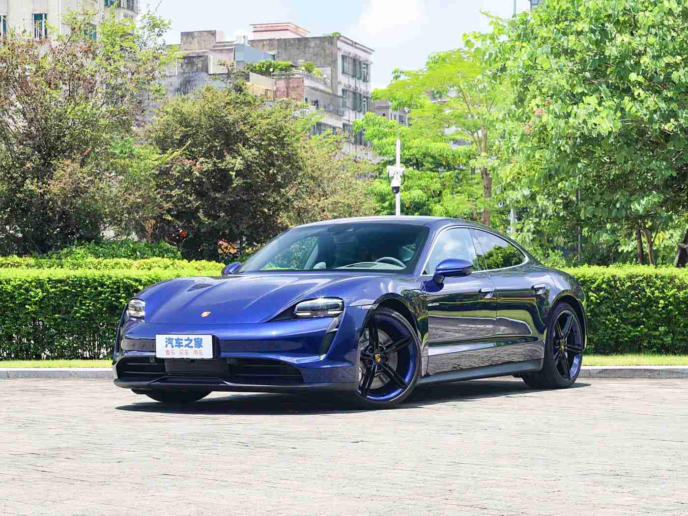 黄色软件app3.0.3：汽车行业新变革：智能应用助力，全面服务打造汽车生活新体验-4