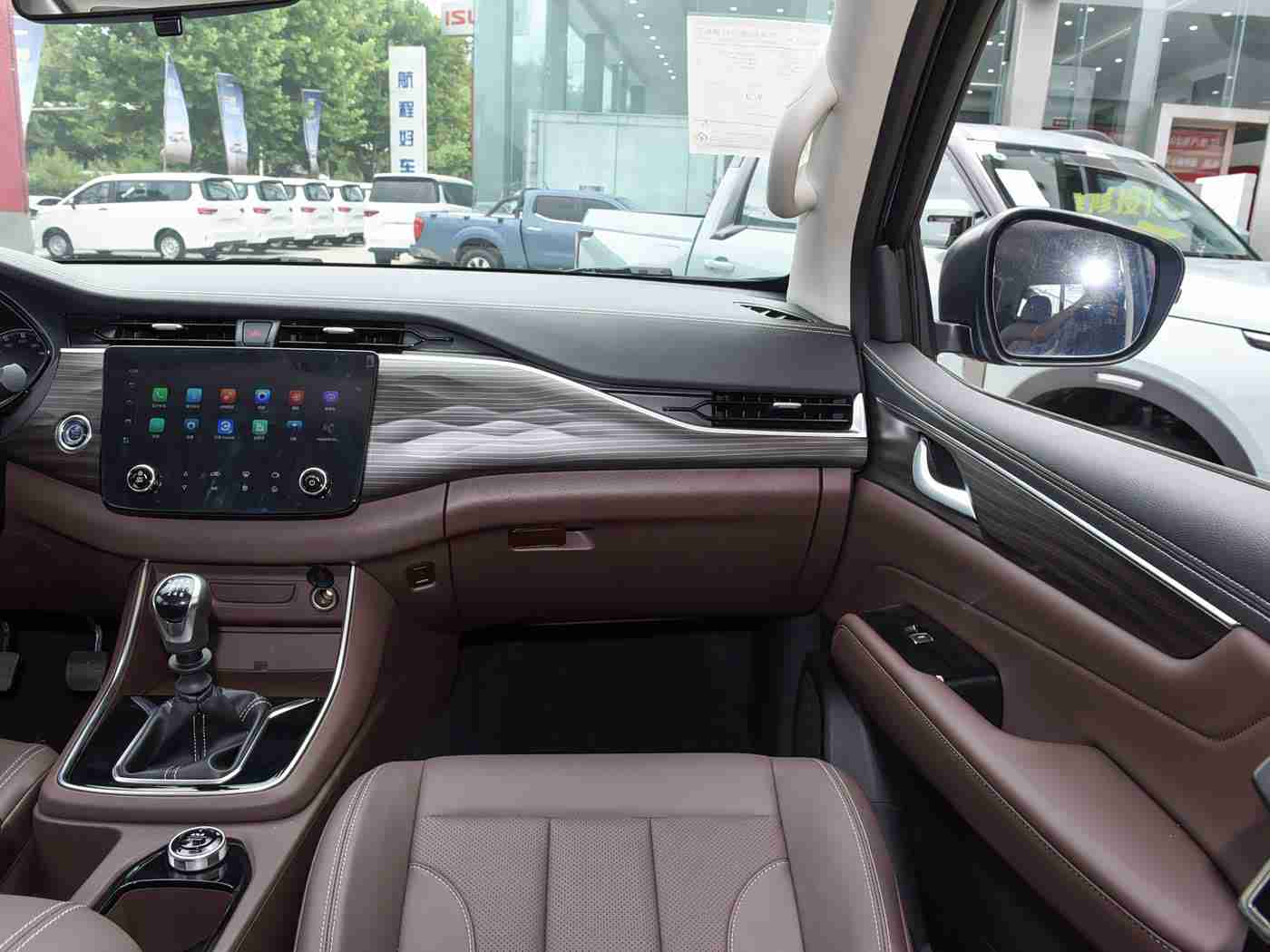 罗宾给乔巴做青春期治疗：心理治疗与维修技术碰撞：汽车维修师乔巴效率飙升，行业启示显著-4