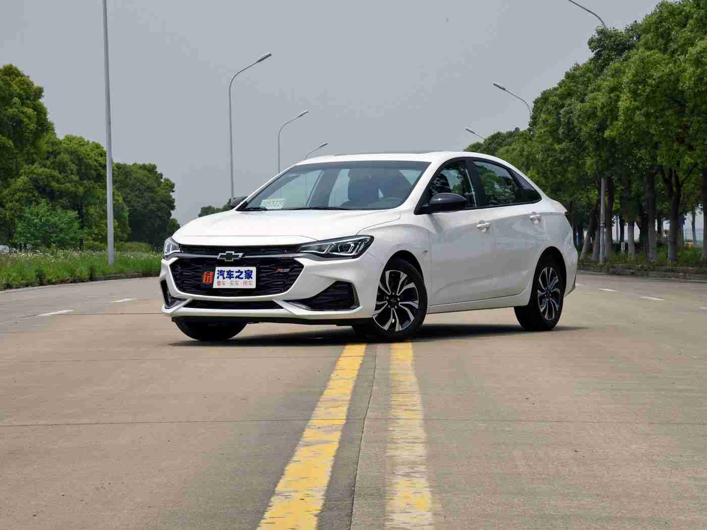 中国妓女买淫BBW：梦想启航，创新SUV诠释奋斗之美-1