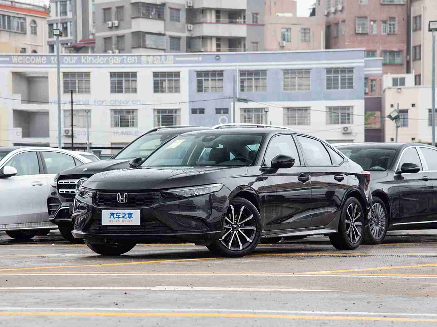 胡桃大站史莱姆：新能源汽车风尚领航者，智能环保新潮流-5