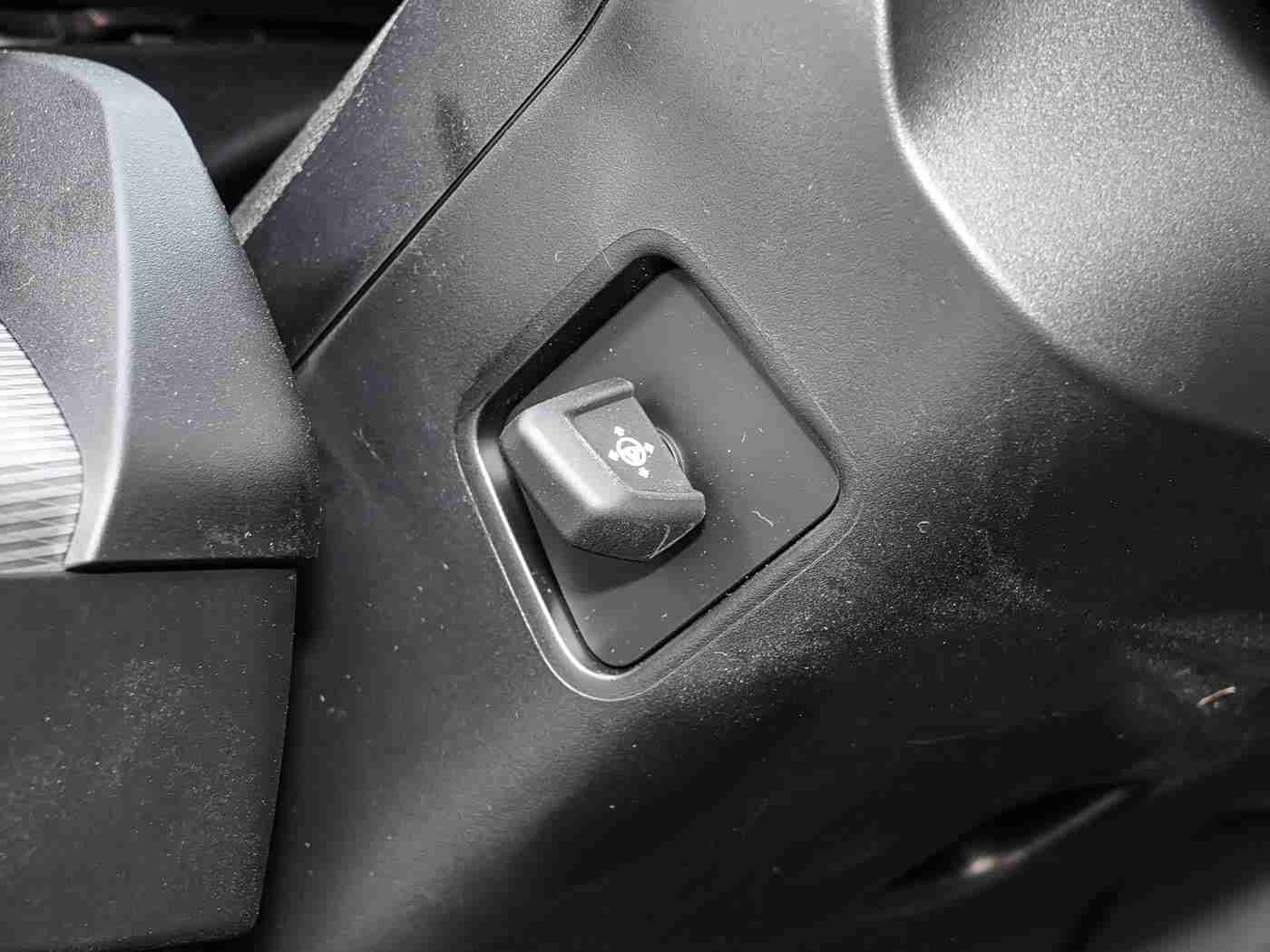 男人搞女人软件：汽车社交新风尚：“男人搞女人”平台助力行业变革，车友狂欢！-4