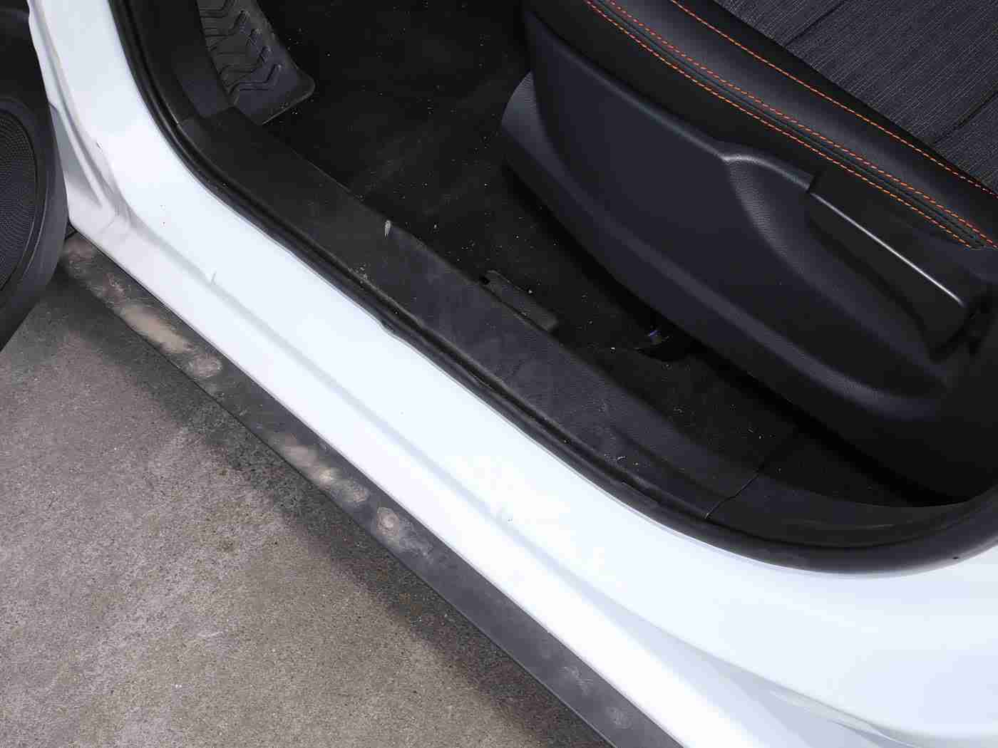 成人抖音富二代：抖音富二代座驾走红，德国豪华跑车彰显年轻品味与激情-1