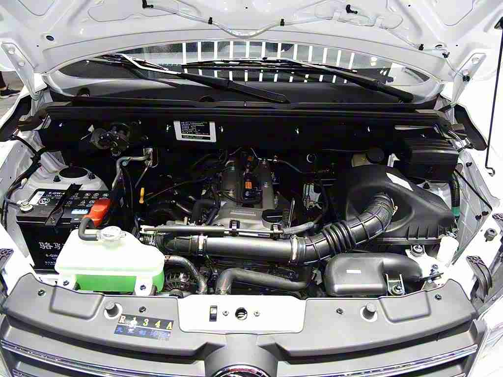 成人TV：智享旅途，悦动空间——创新车型引领未来驾趣-1