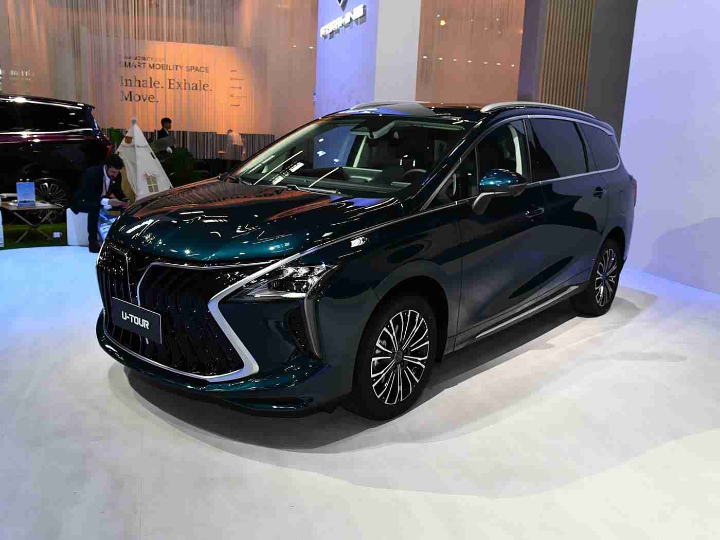 黄色软件免费观看：智能驾驶新体验：创新应用引领汽车行业发展，打造安全便捷驾驶新潮流-4