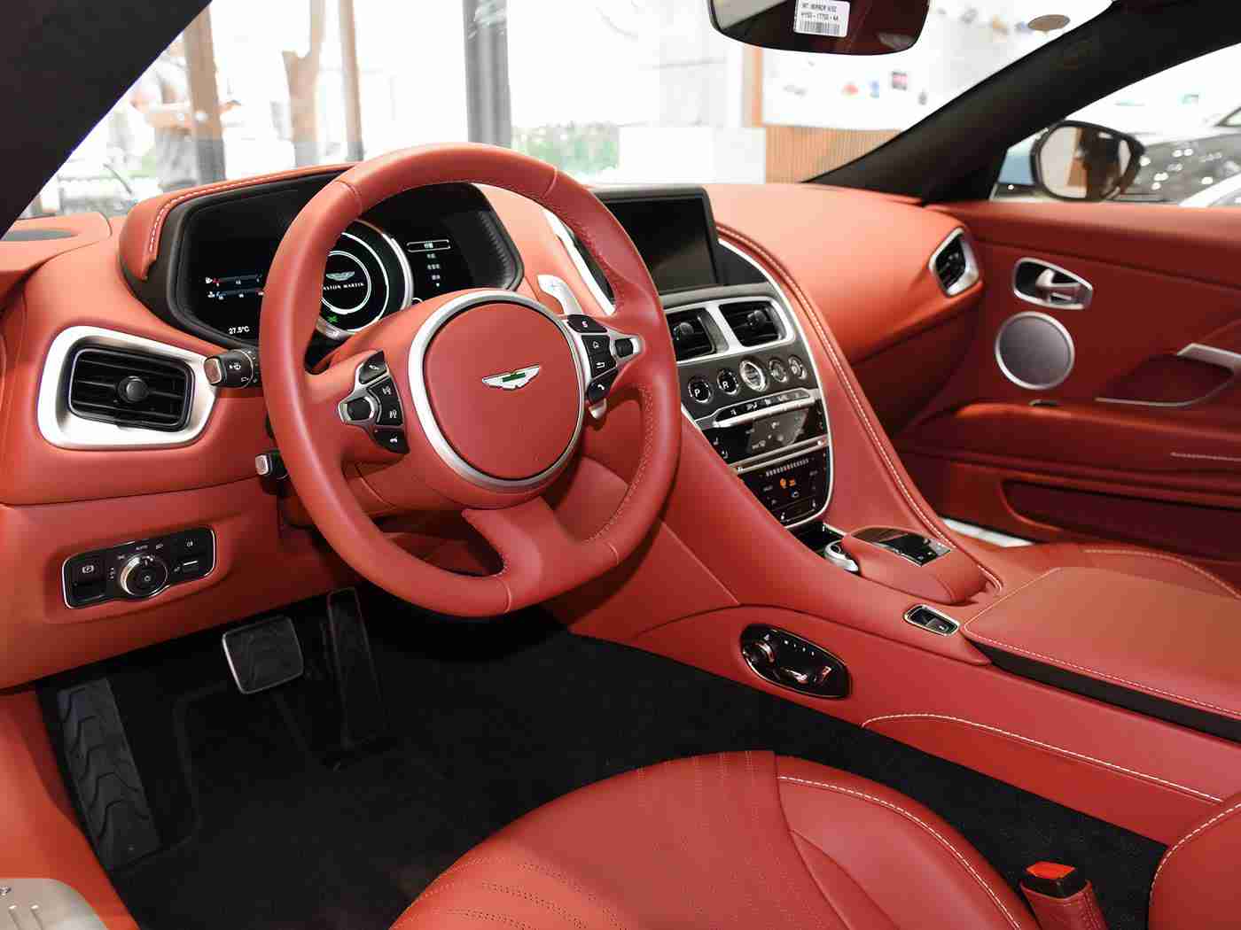 苏州晶体ios有限公司：新能源汽车领航者，绿色出行新篇章-5