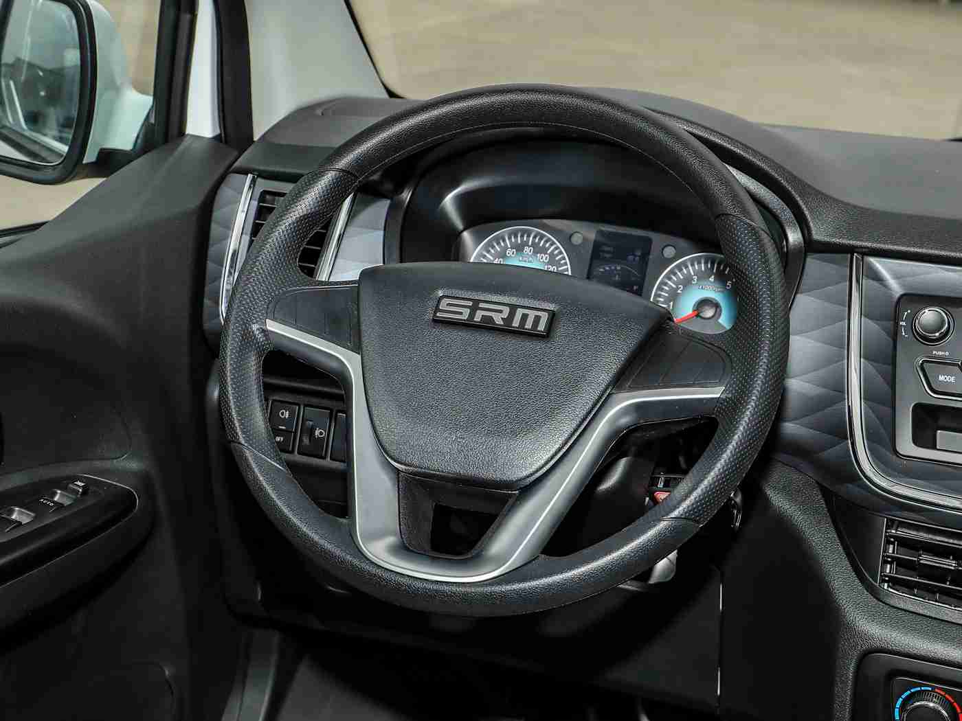 人人射：科技革新引领未来出行：“集成驾驶娱乐出行，‘人人射’理念助力汽车行业新变革”-2