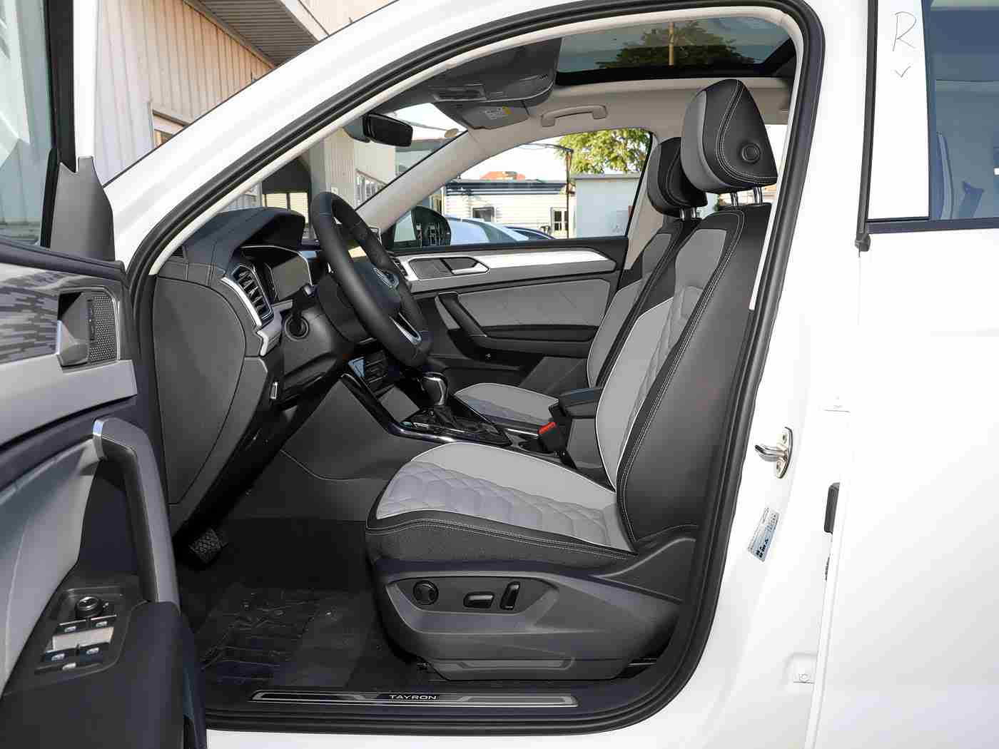 一区二区亚洲:亚洲汽车市场新焦点:揭秘一区二线城市蓬勃发展的潜力与挑战-1