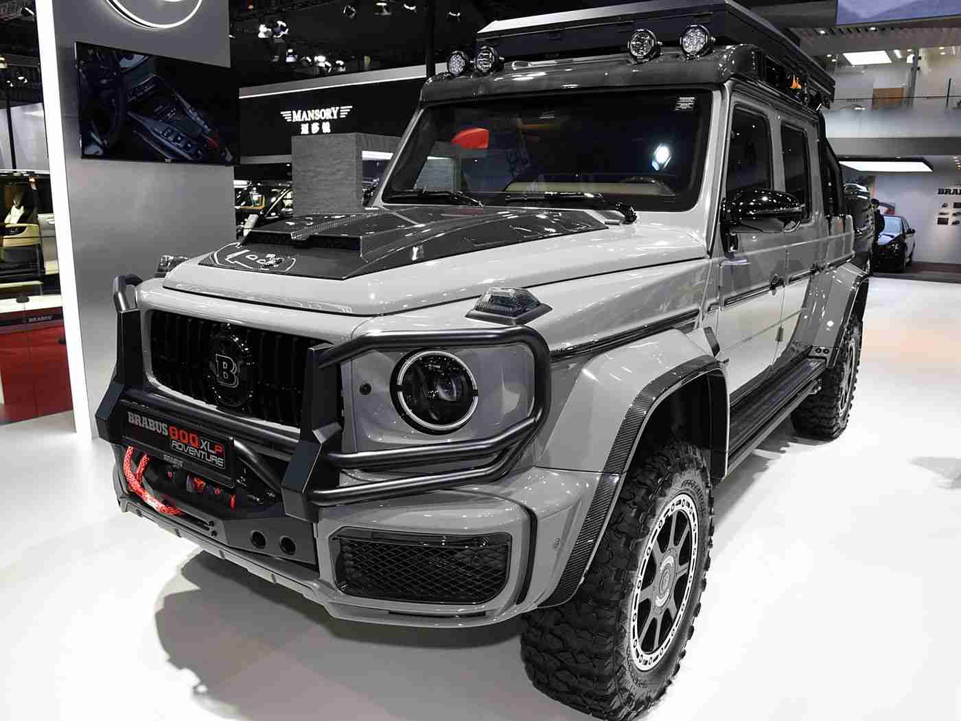 成人AⅤ：时尚中型SUV崛起，成人AⅤ凭借卓越性能与智能配置，引领市场新潮流-1