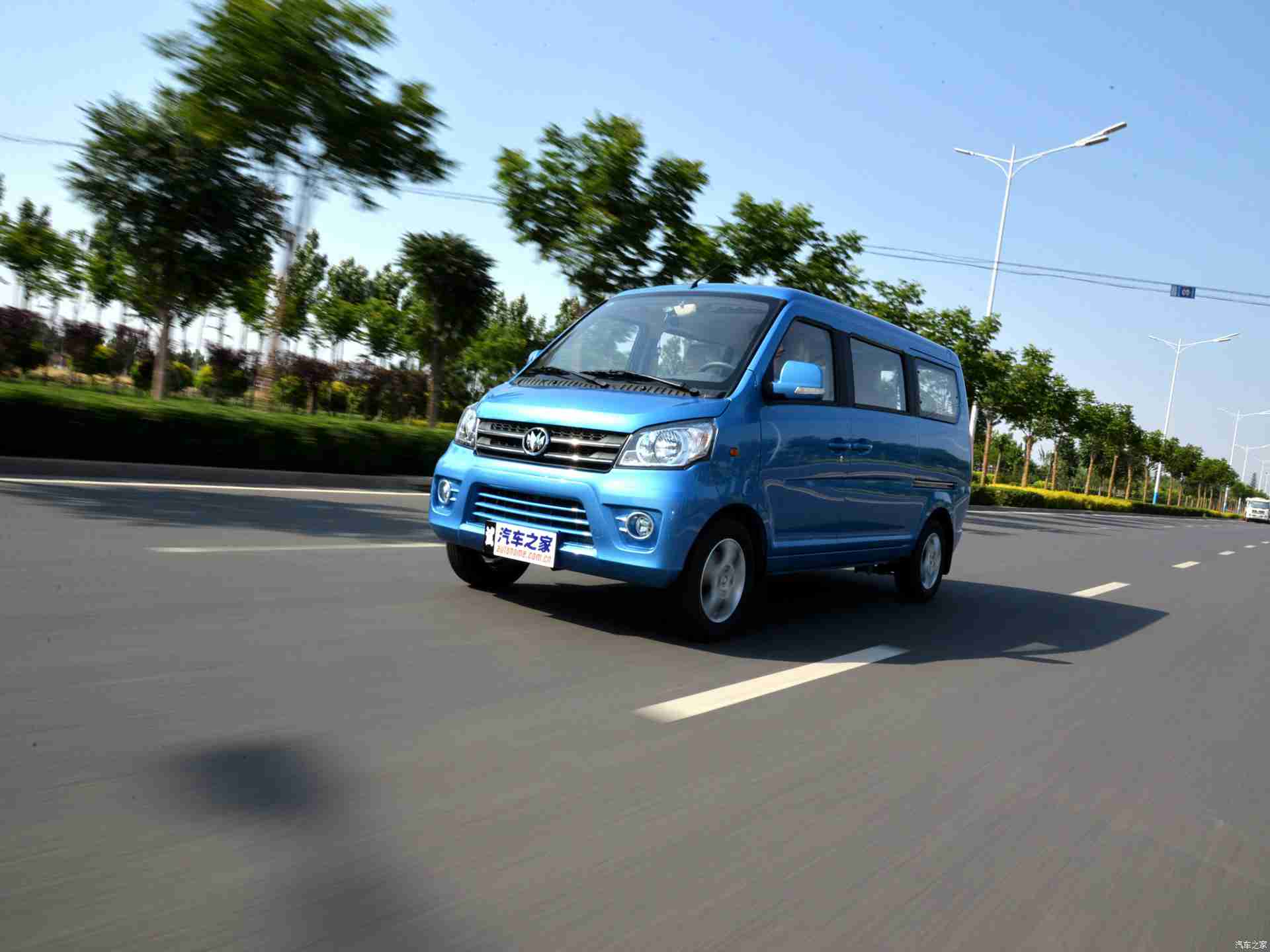 av黑人：汽车未来趋势揭秘：智能化、电动化、网联化引领行业发展-2