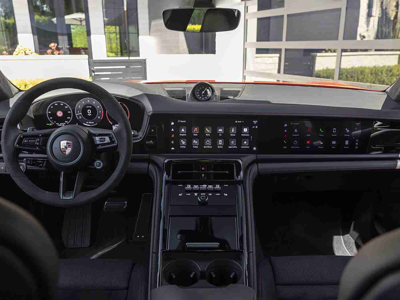 十八摸APP：科技赋能汽车新体验：十八摸APP助力行业创新拓展市场-1