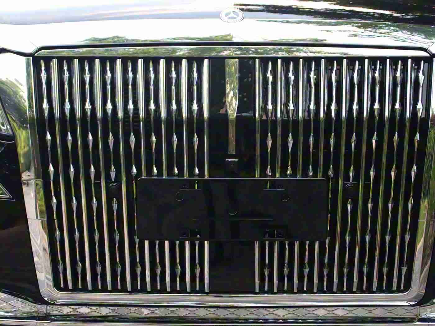 被男按摩师按到花蒂喷潮：时尚动韵，花蒂新能源轿车引领绿色出行新潮流-3