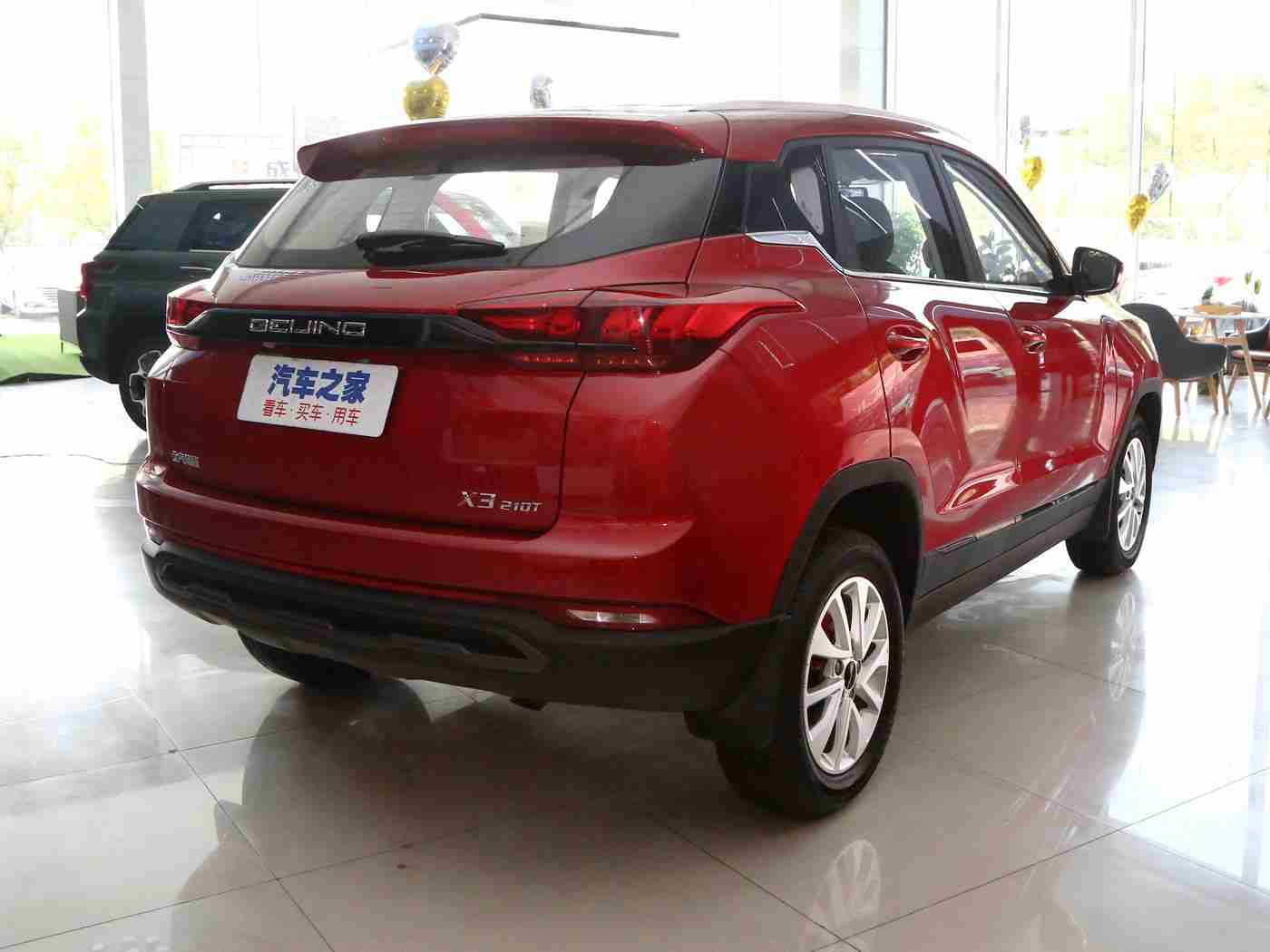 难得一见极品一线天馒头：某品牌汽车创新“一线天”设计，豪华科技配置引领潮流，全新车型备受期待-2