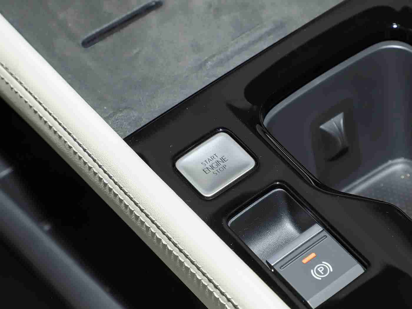 男人桶女人软件：“智能驾驶新篇章：个性化健康管理，便捷生活一触即达，汽车软件引领行业变革趋势”-3