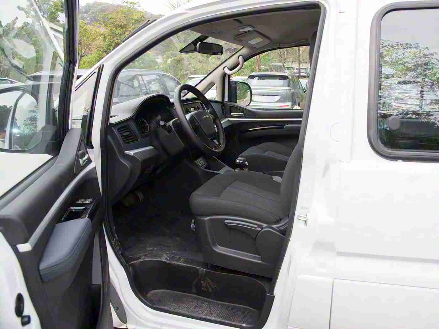 公猪配美女要多久才能配好：智能配对技术革新，汽车行业迎来革命性突破，驾驶体验升级显著-2