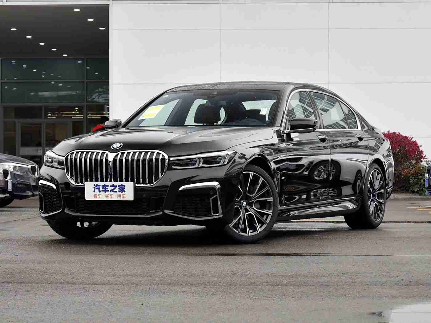 我和朋友3p婬荡娇妻:汽车新宠引热议:时尚设计动力强劲,"我和朋友"广告引发3P婬荡娇妻热议-2