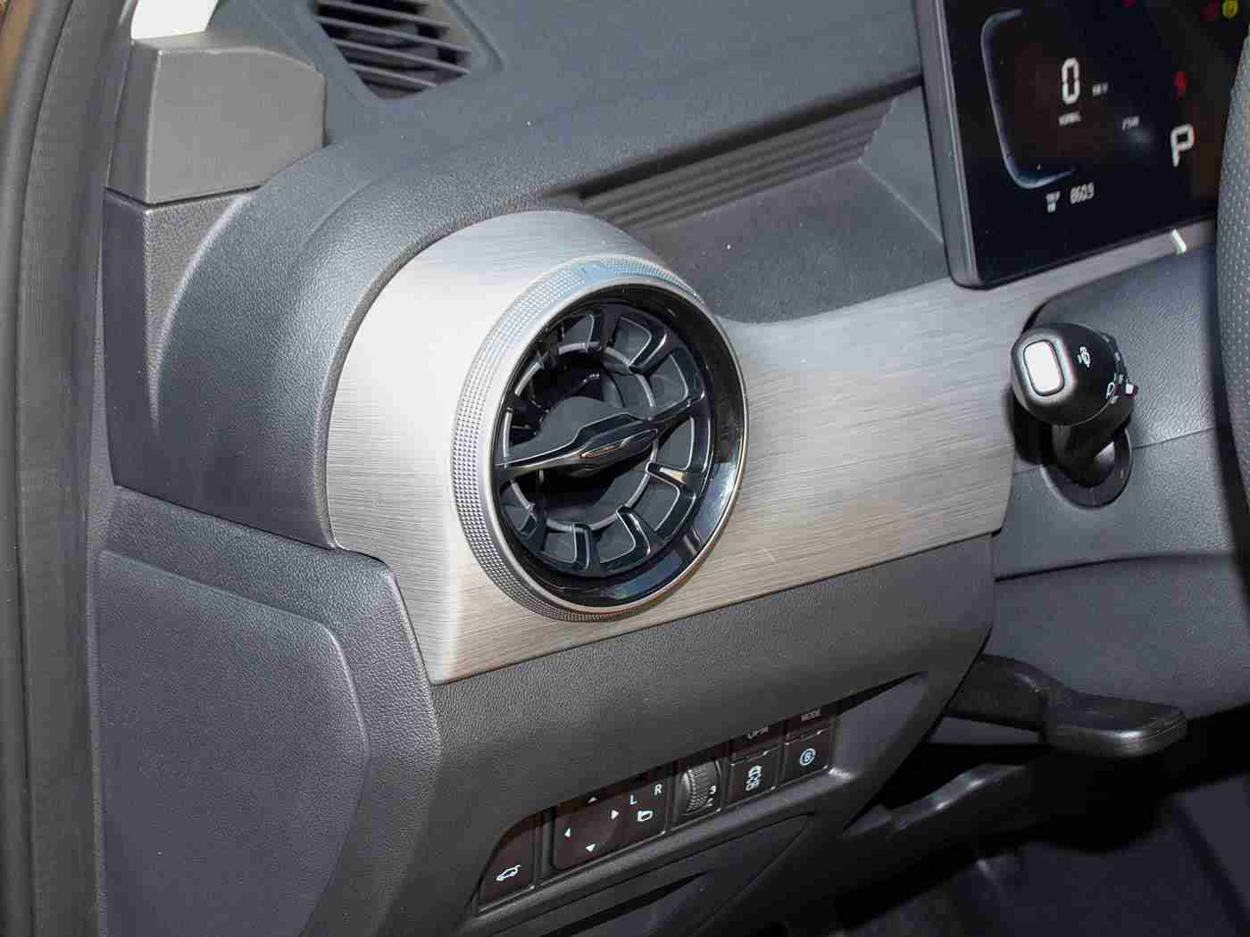 17c黑料爆料:揭秘17c车型隐忧:动力、内饰、安全问题引热议,厂家积极应对升级优化-1