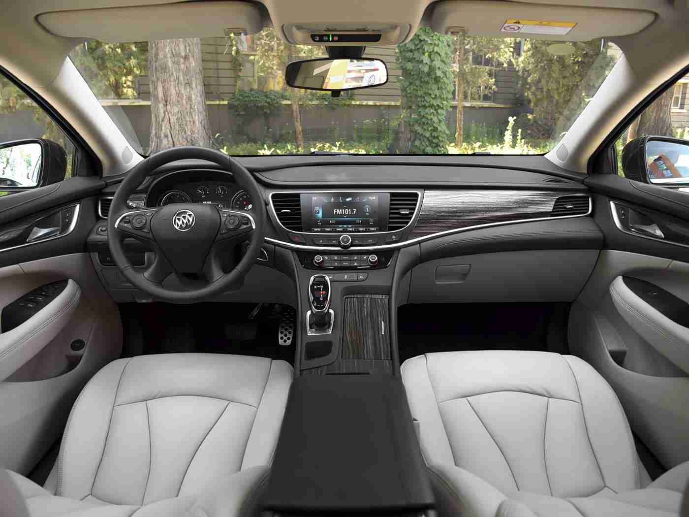 明星造梦工厂：星辉熠熠，梦想加速——汽车新纪元启航-3