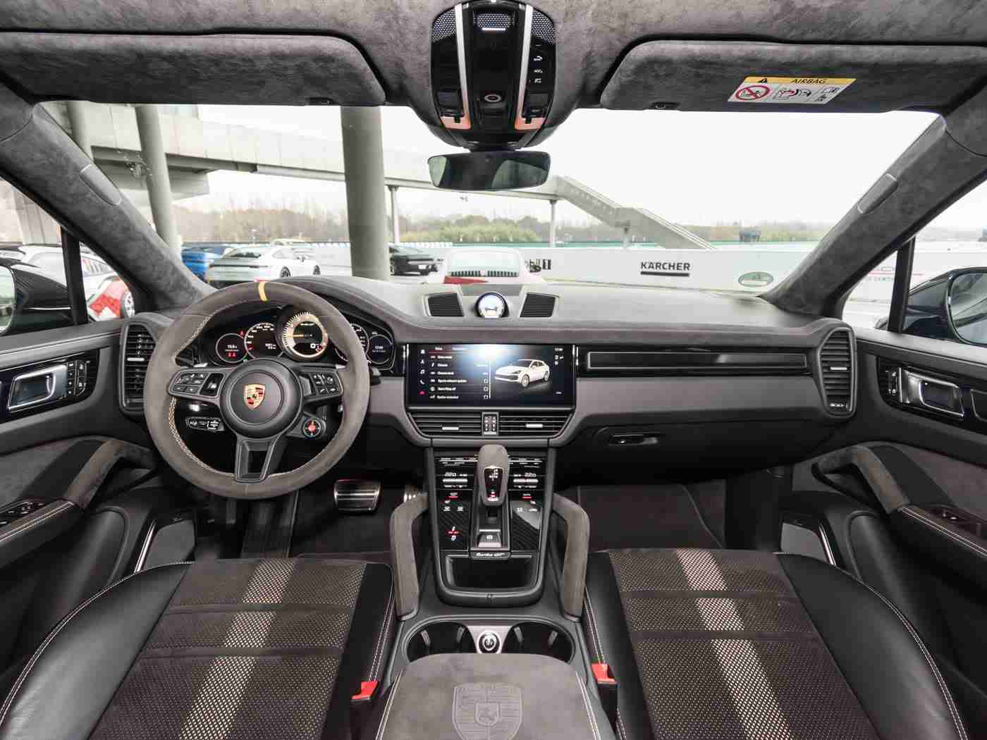 黄色软件下载3.0.3免费vivo版破解：创新科技赋能驾驶：免费车载辅助软件引领行业新潮流，车主体验再升级，导航、健康管理一应俱全-1