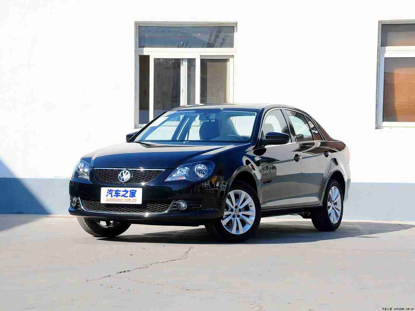 胡桃大战史莱姆:特斯拉Model S与蔚来ES8巅峰对决:新能源汽车市场风云再起,中国品牌崛起正当时-3