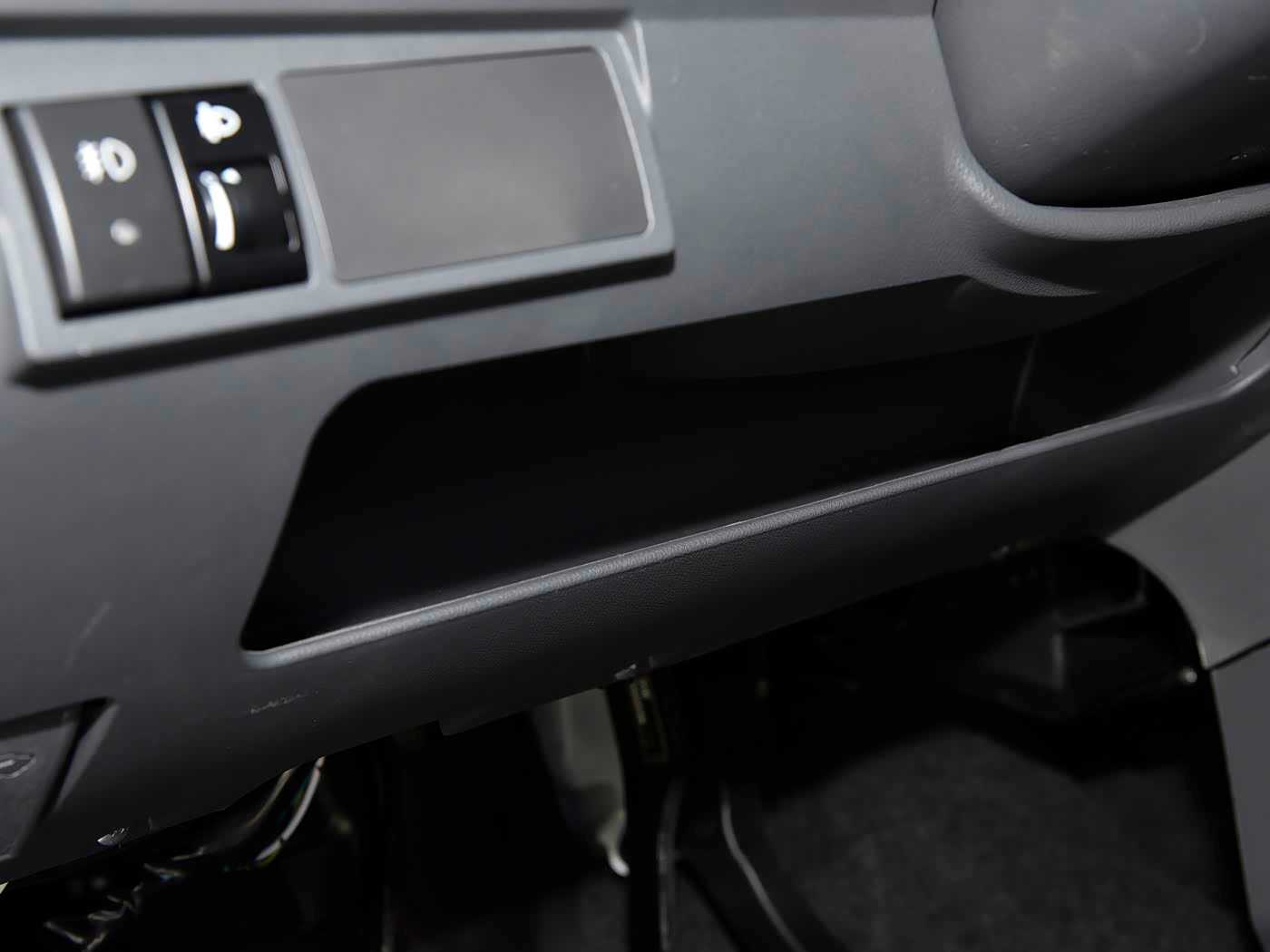 国产AⅤ：国产潮流新势力，AⅤ车型引领驾驶新体验-4