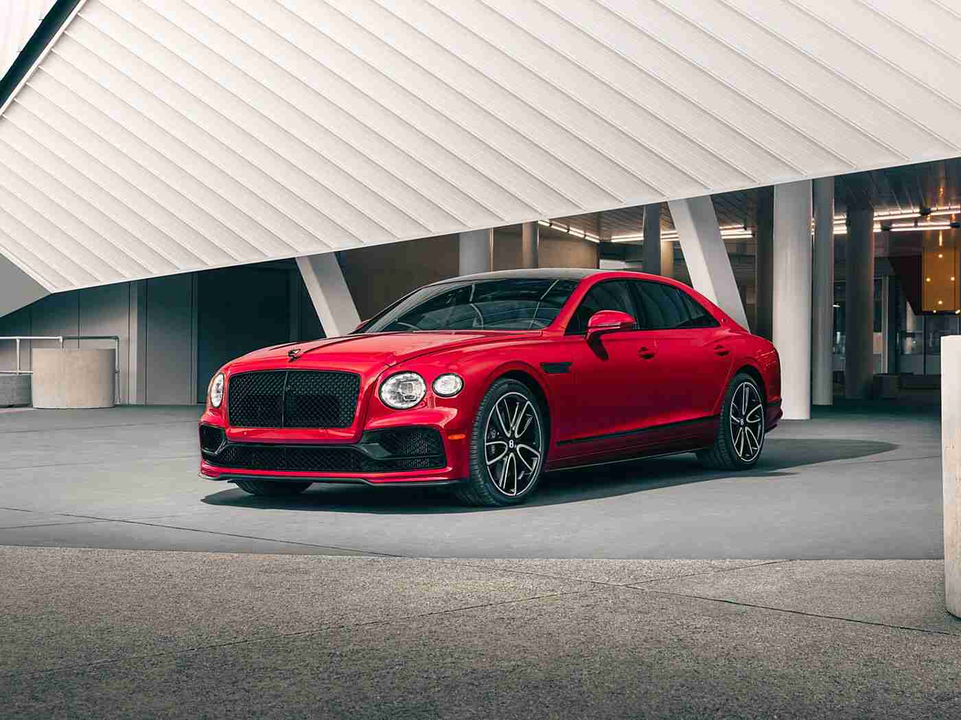 18+动漫:创新亮相!国内首款动漫元素概念车“18+”引领未来出行潮流-4