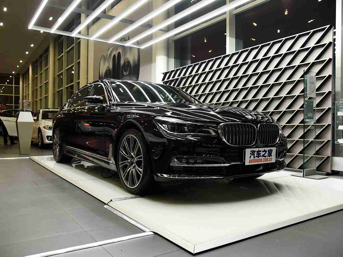 黄色软件每日三次：智能护航，乐享驾驶之旅-3