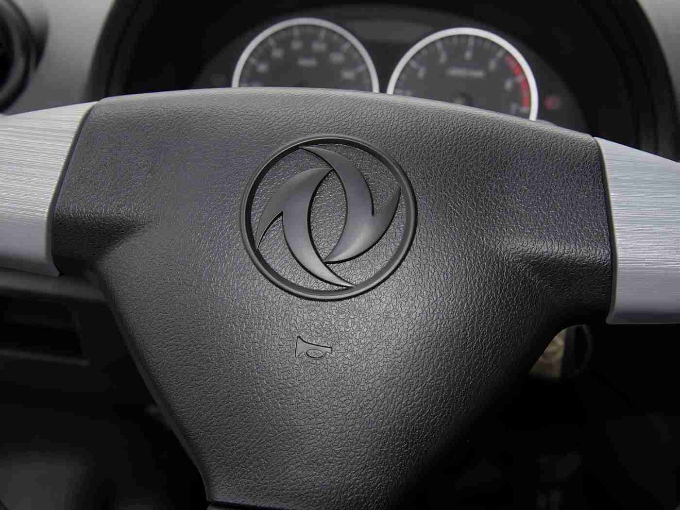 织田non下拉式漫画免费阅读：跨界新风尚：漫画与汽车碰撞，织田创新引领行业潮流-1