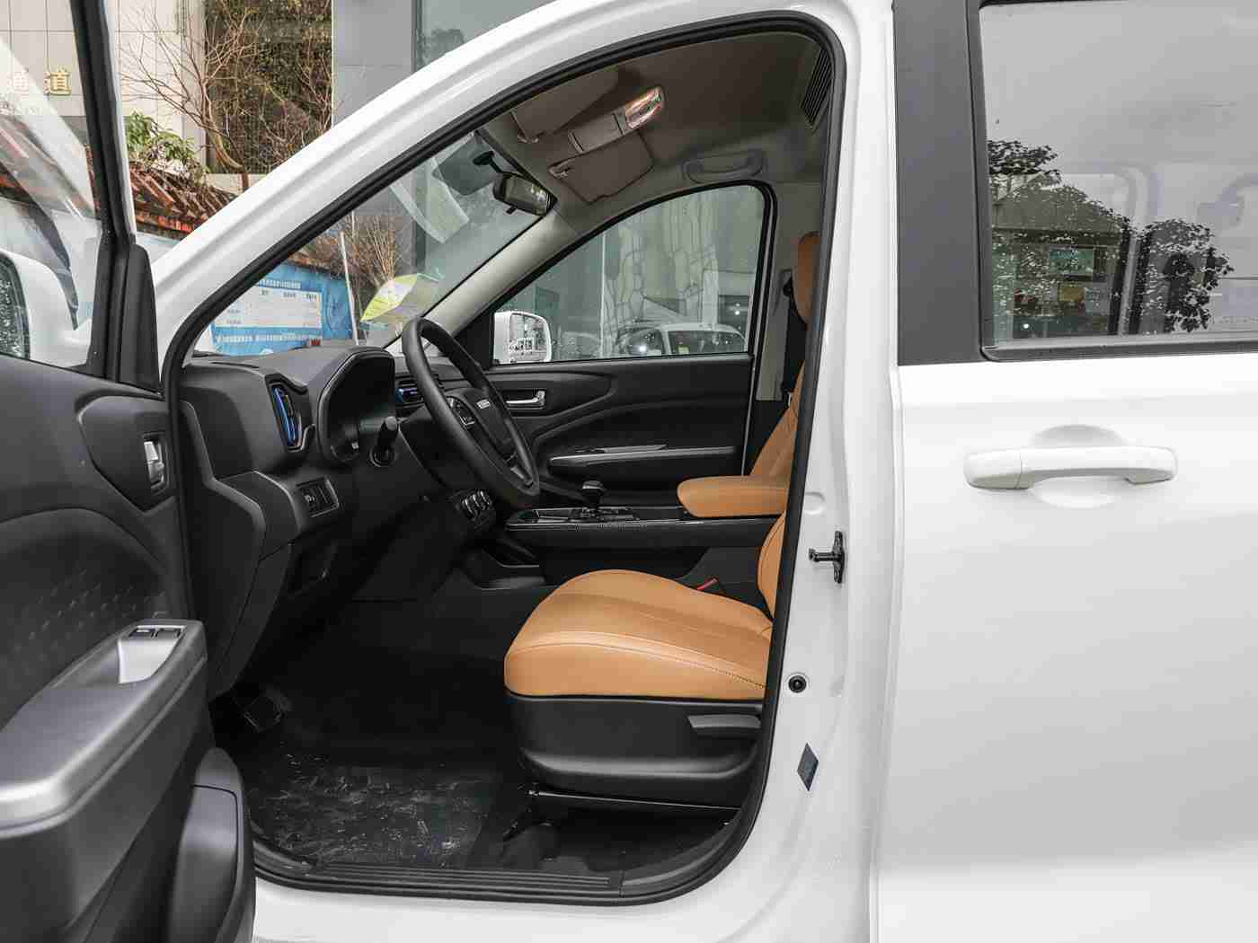 出差强睡我高潮了三次:未来先锋,舒适驾乘,智能护航新标杆-1