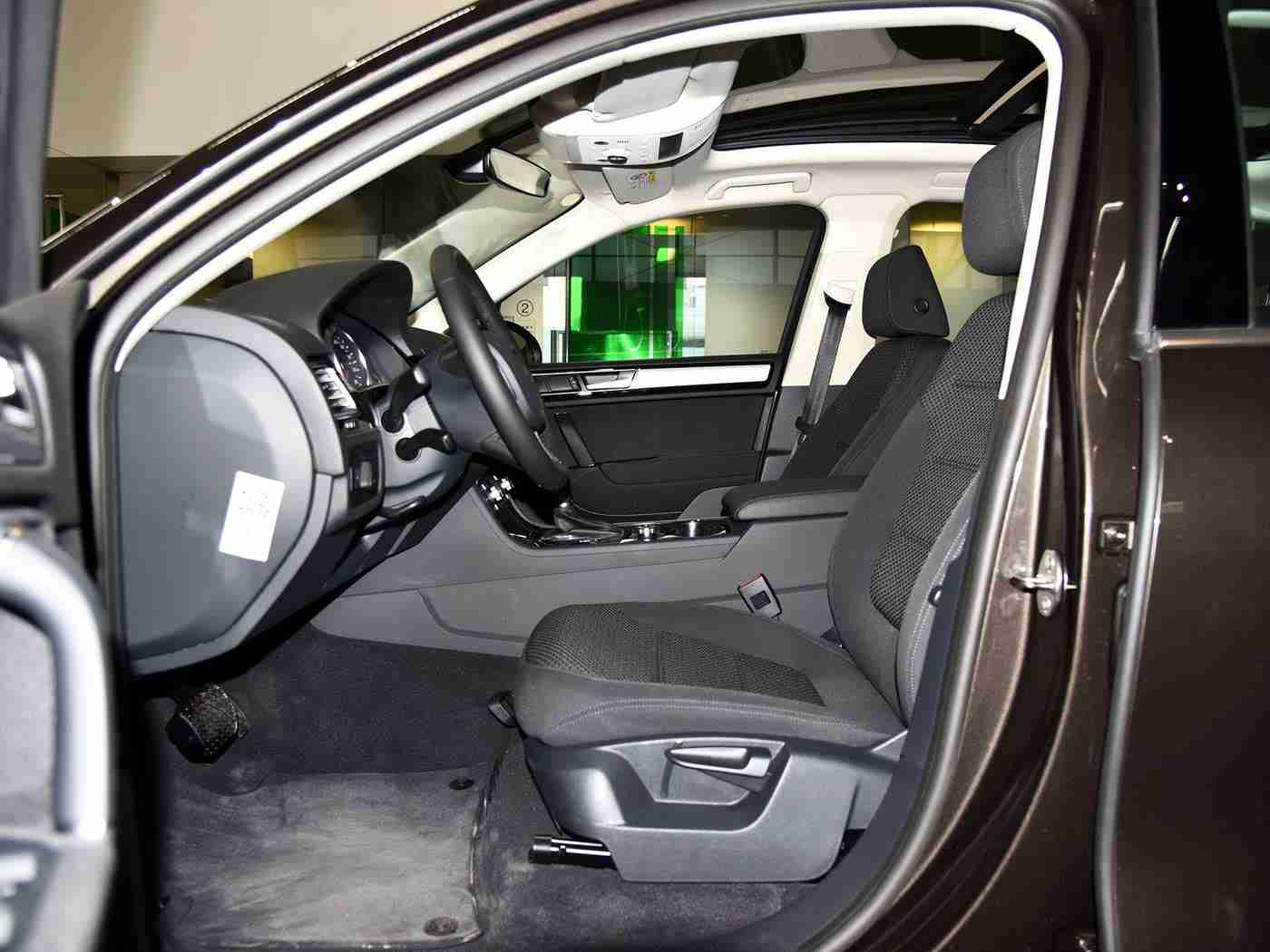 国产成人传媒:中国智造,新动全球——颠覆视界,驰骋未来-1