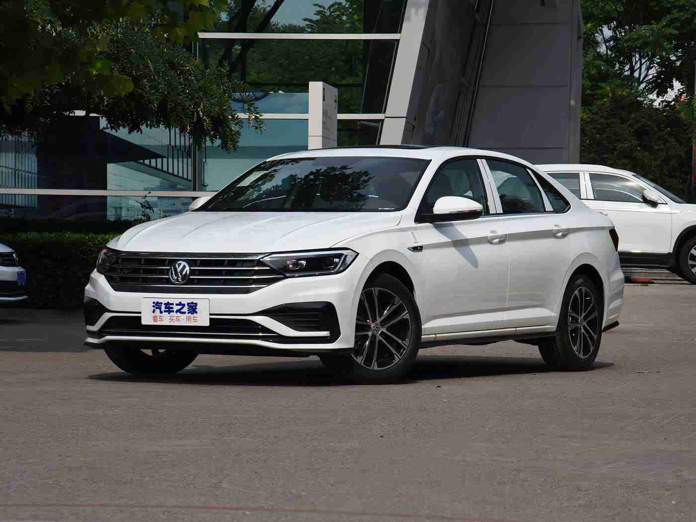 a：国产新星闪耀：高性能亲民价，这款国产车型成市场焦点-1