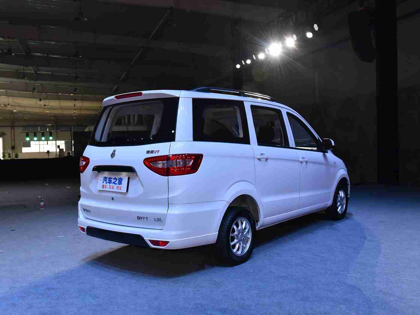 流氓视频下载：汽车视频新体验：安全便捷，轻松获取行业动态-1