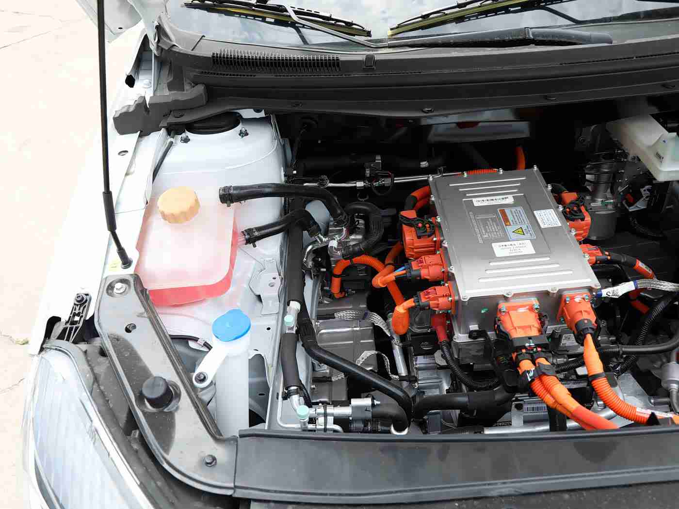 亚洲综合干：亚洲汽车市场崛起，特斯拉、大众、丰田等品牌争相布局，未来竞争格局将如何演变？-1